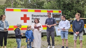 Fahrzeugweihe bei der BRK-Bereitschaft Kahl