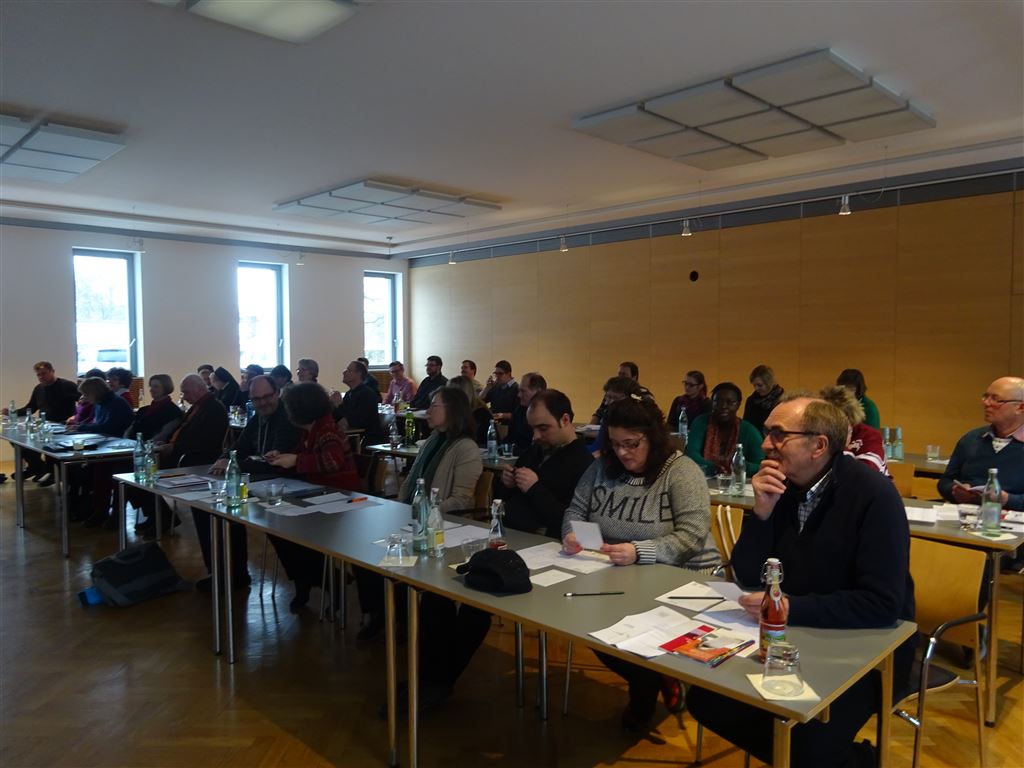 Einführung in den Kommunionhelferdienst am 23. Januar 2016